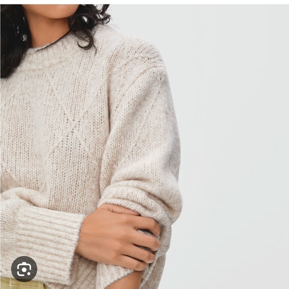 Everlane Sweaters - Everlane Diamond Stitch Cloud Crew Sweater